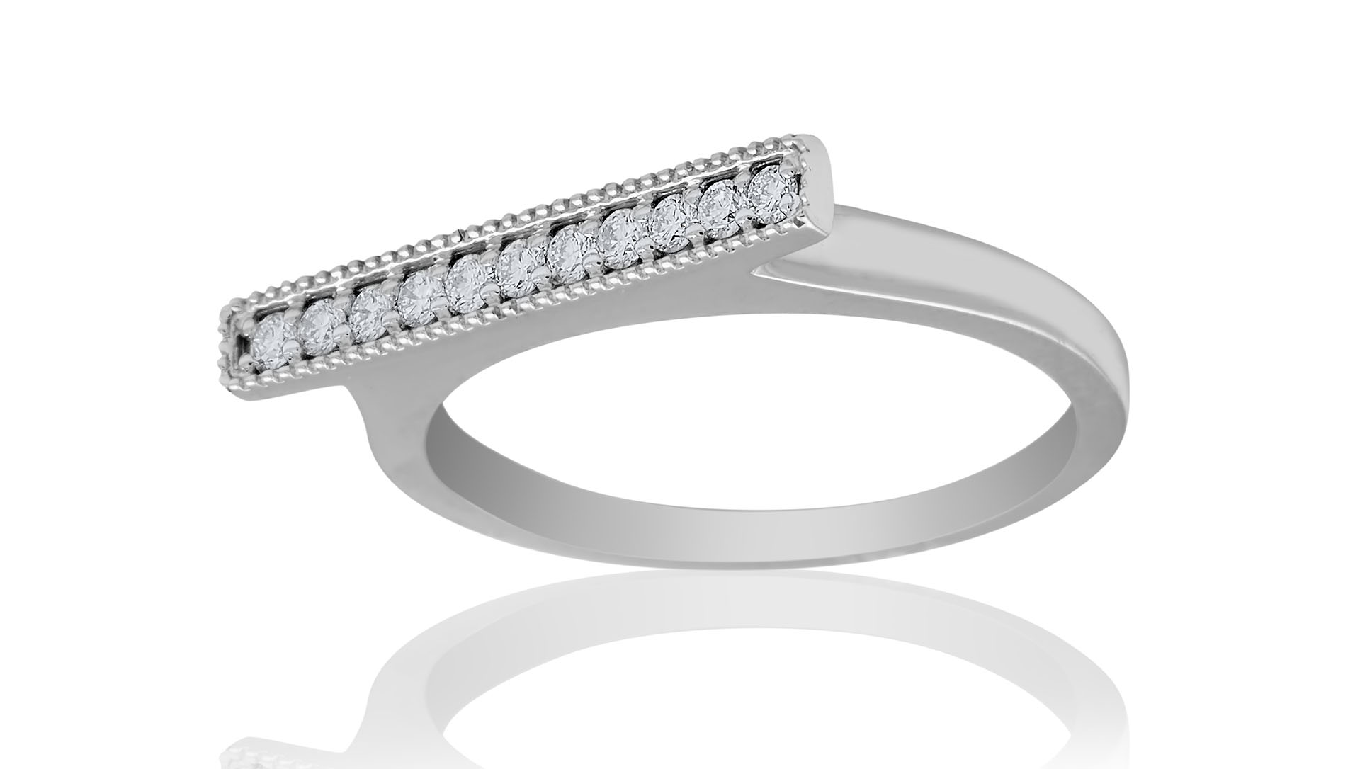 Photos of Diamond Rings 03